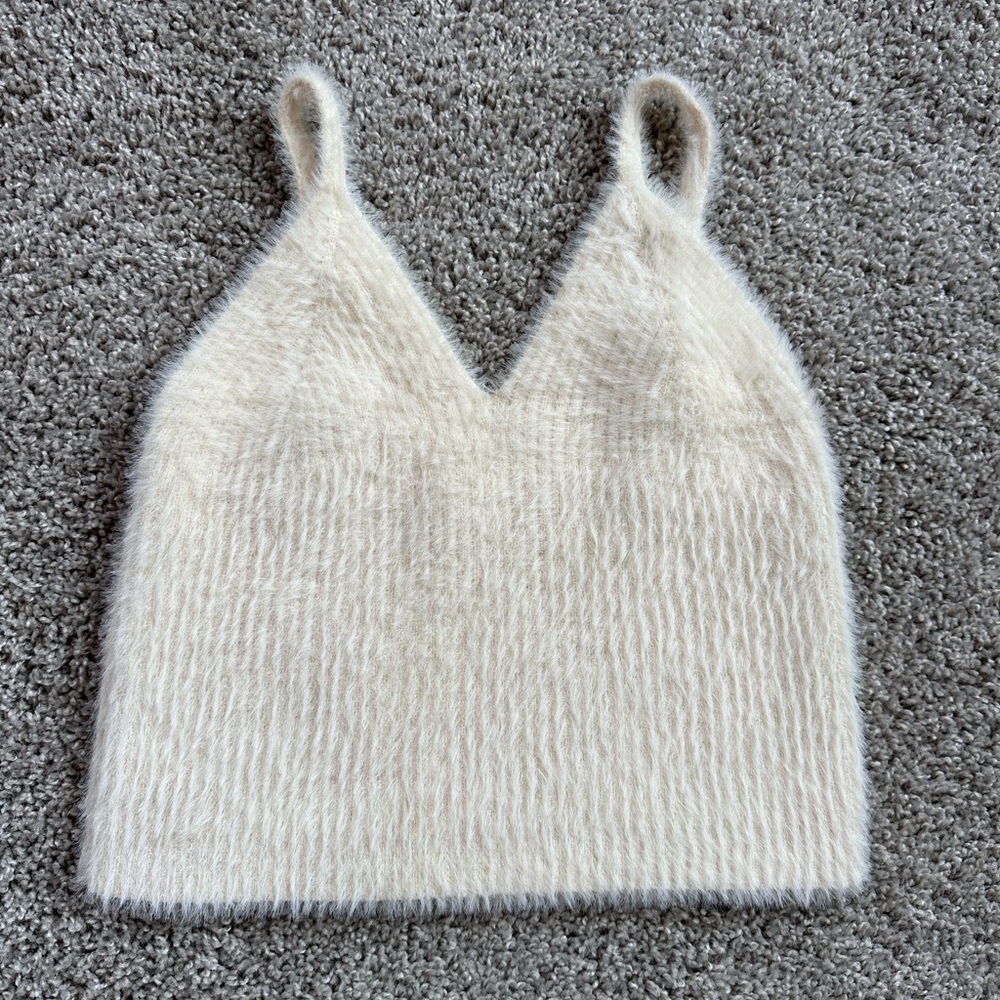 Luca and Grae Cream Fuzzy Tank Top Sweater Size Medium